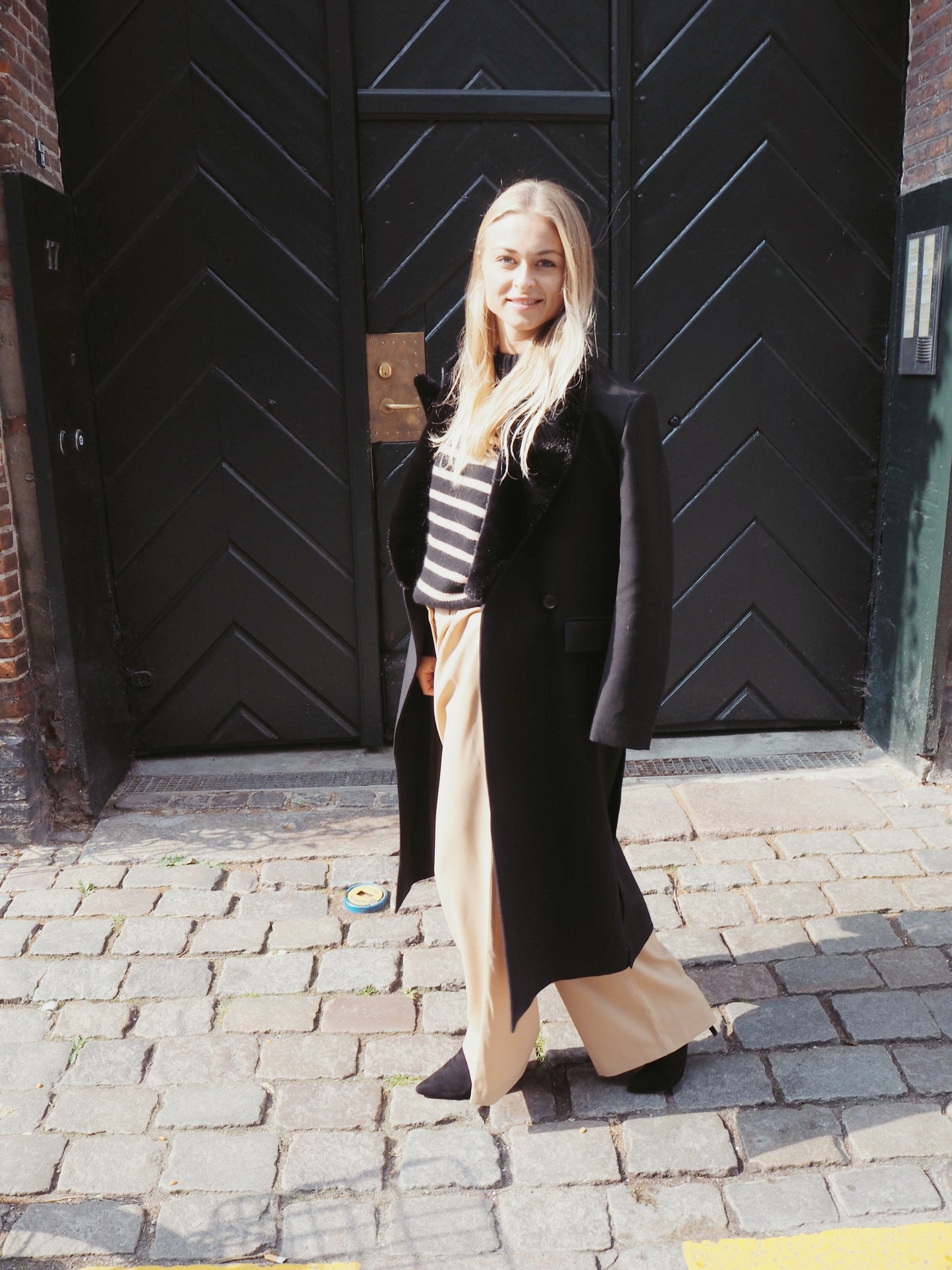 Lya Coat - Black