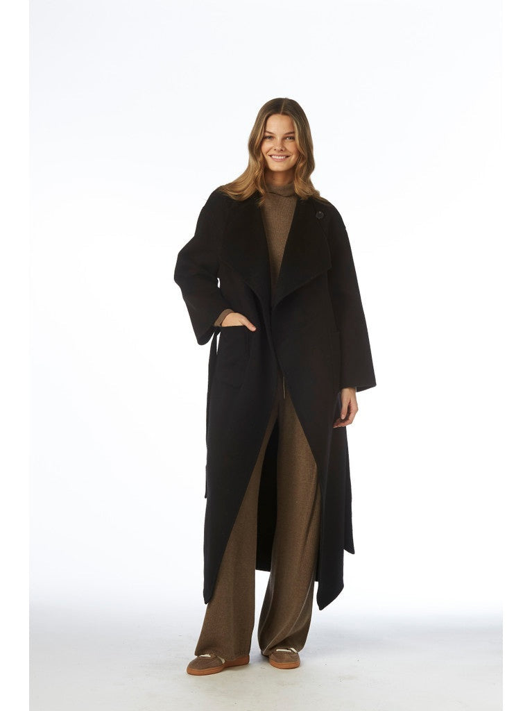 Sofia coat - black Helene Studios