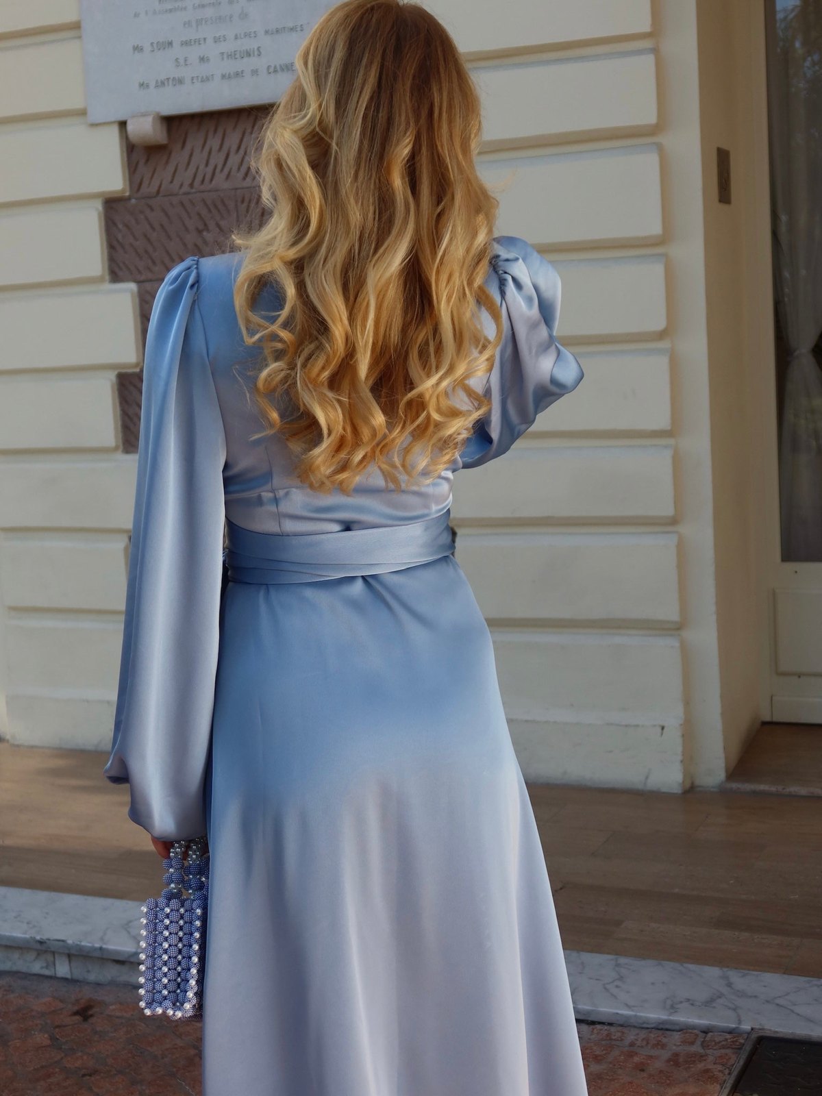 Locki Satin Maxi Kjole - Blue Helene Studios